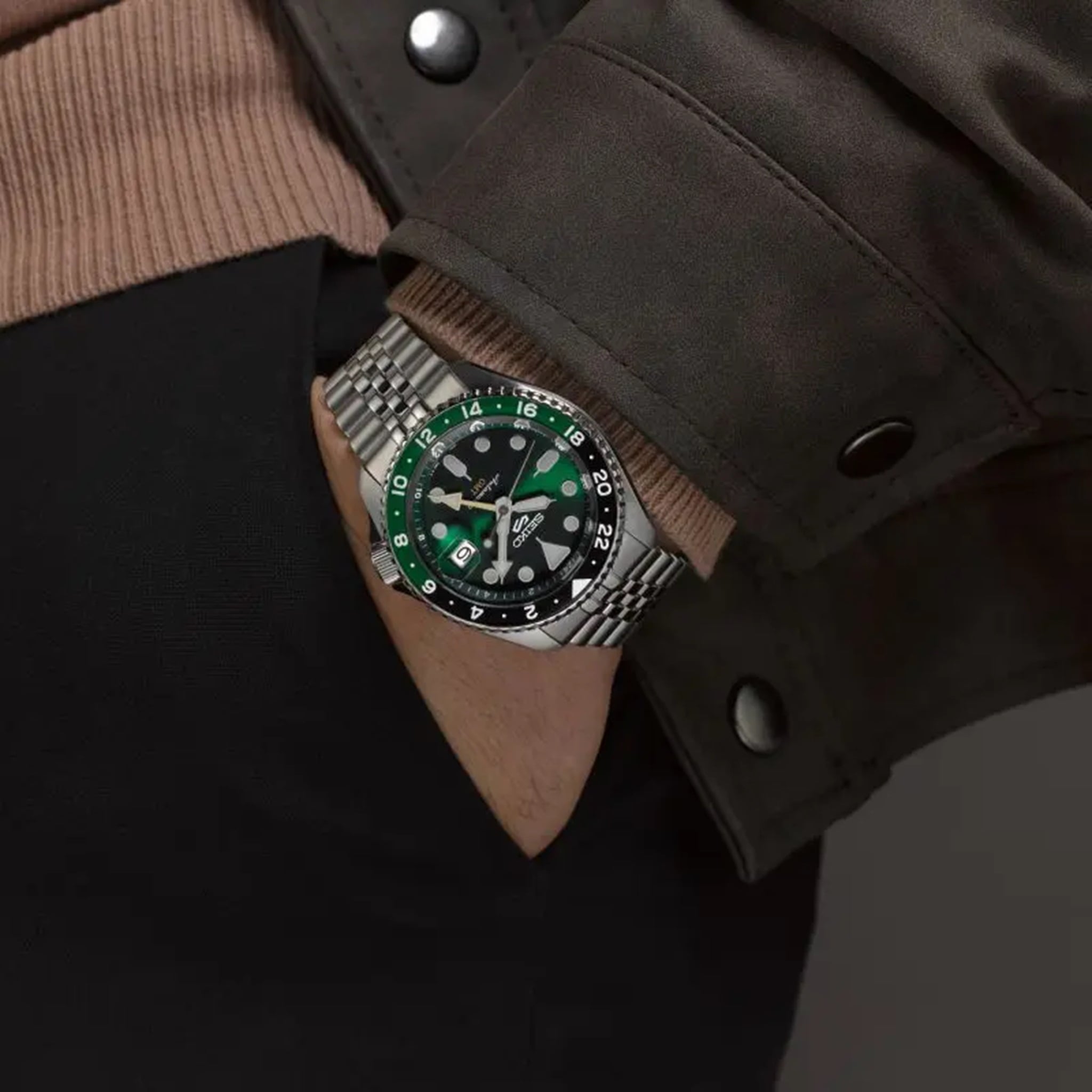 Seiko 5 Sports SKX GMT Bi-Colour Green SKX035K1