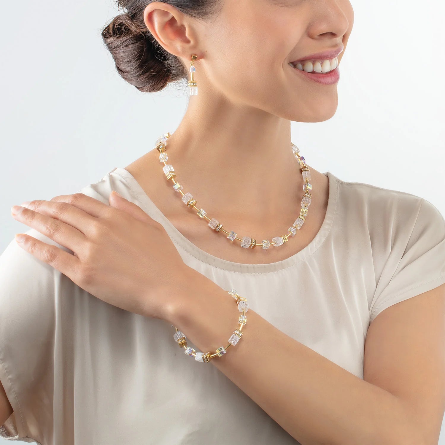 Coeur De Lion GeoCUBE® Iconic Nature Necklace Gold White