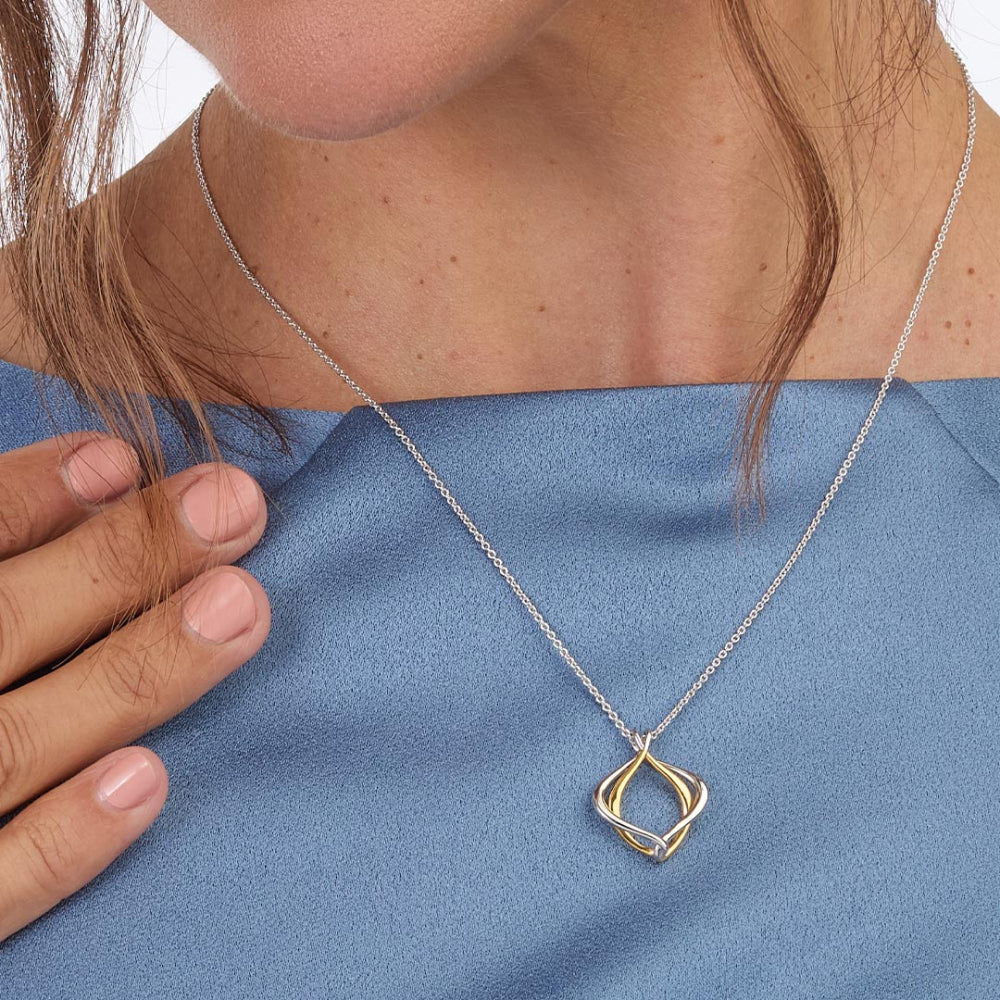 Alicia Golden Petite Necklace