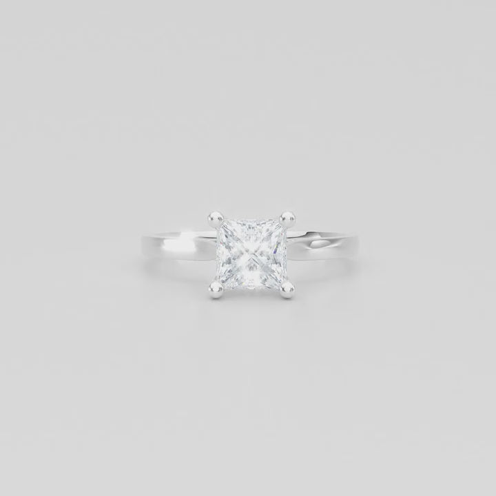 0.34ct Princess Cut Diamond Solitaire Ring in Platinum